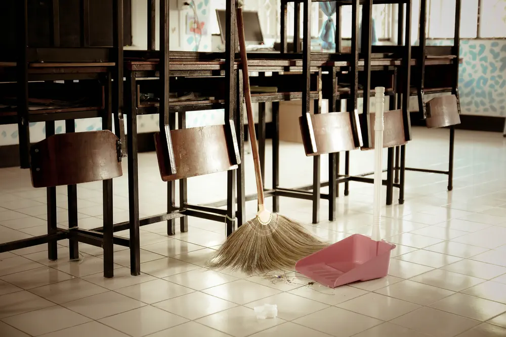 The Day Porter Difference: Ensuring a Spotless Workplace in Fort Lauderdale